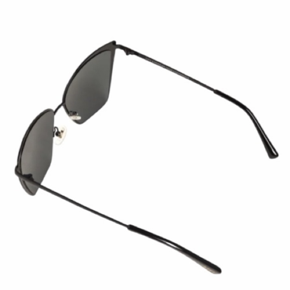 Diff Eyewear Stylish Becky Sunglasses: Black/Dark Smoke NWT - Picture 2 of 4